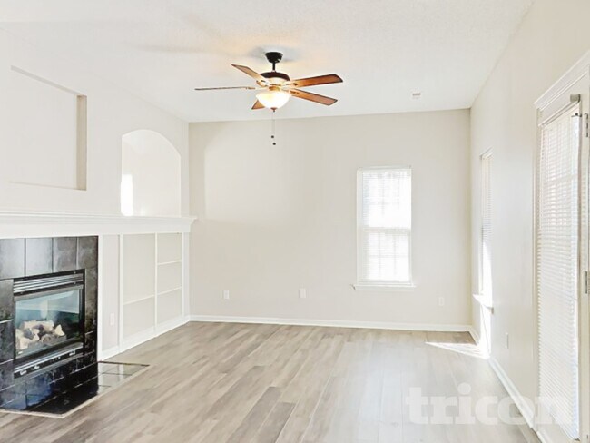 Building Photo - 6800 Brancusi Ct