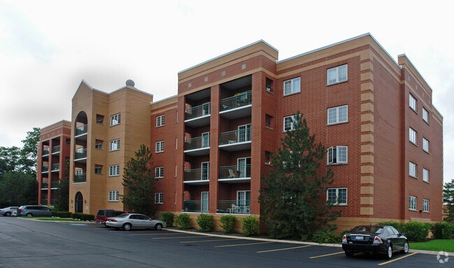 Building Photo - Miramonte Pointe