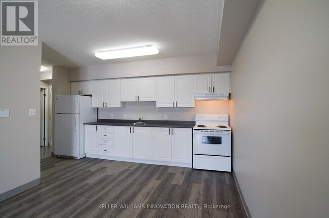 Building Photo - 274 Erb St. W