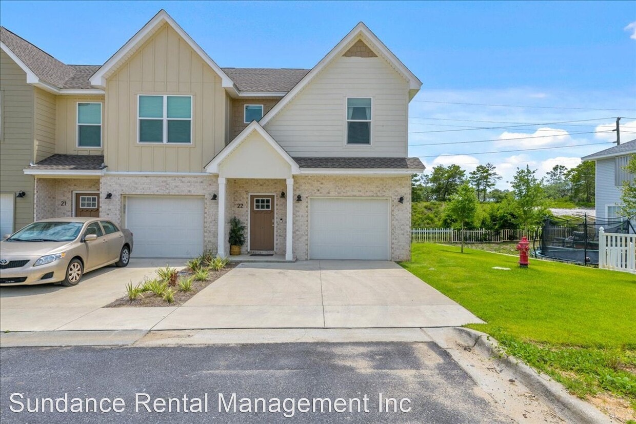 Primary Photo - 3 br, 2.5 bath House - 400 Mattie M Kelly ...