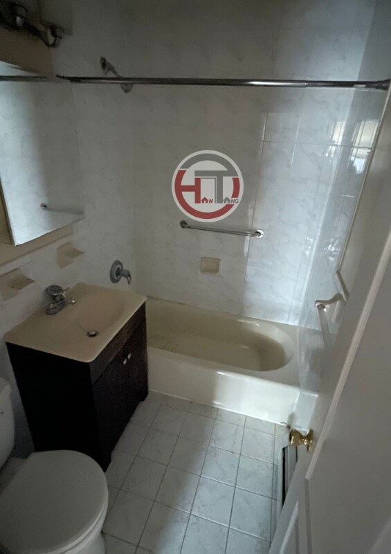 Foto del edificio - 816 Vincent Ave