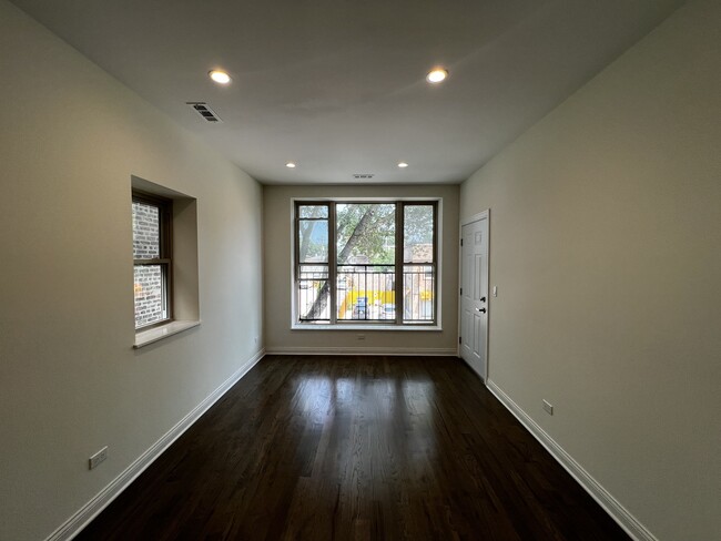 Foto del edificio - 3146 S Shields Ave