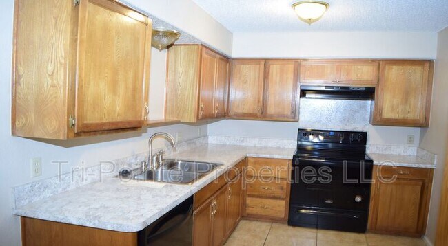 Building Photo - 7732 Sable Ln