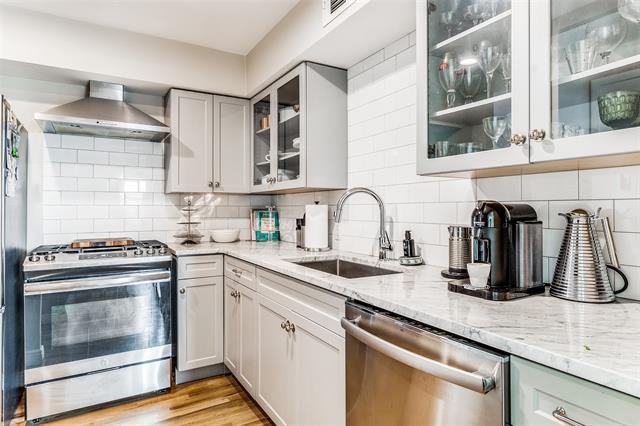 Foto del edificio - 15904 Archwood Ln