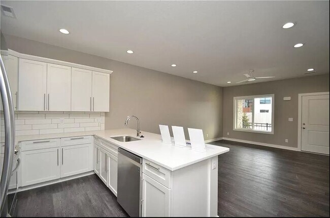 Foto del edificio - 660 SE Greyson Ln