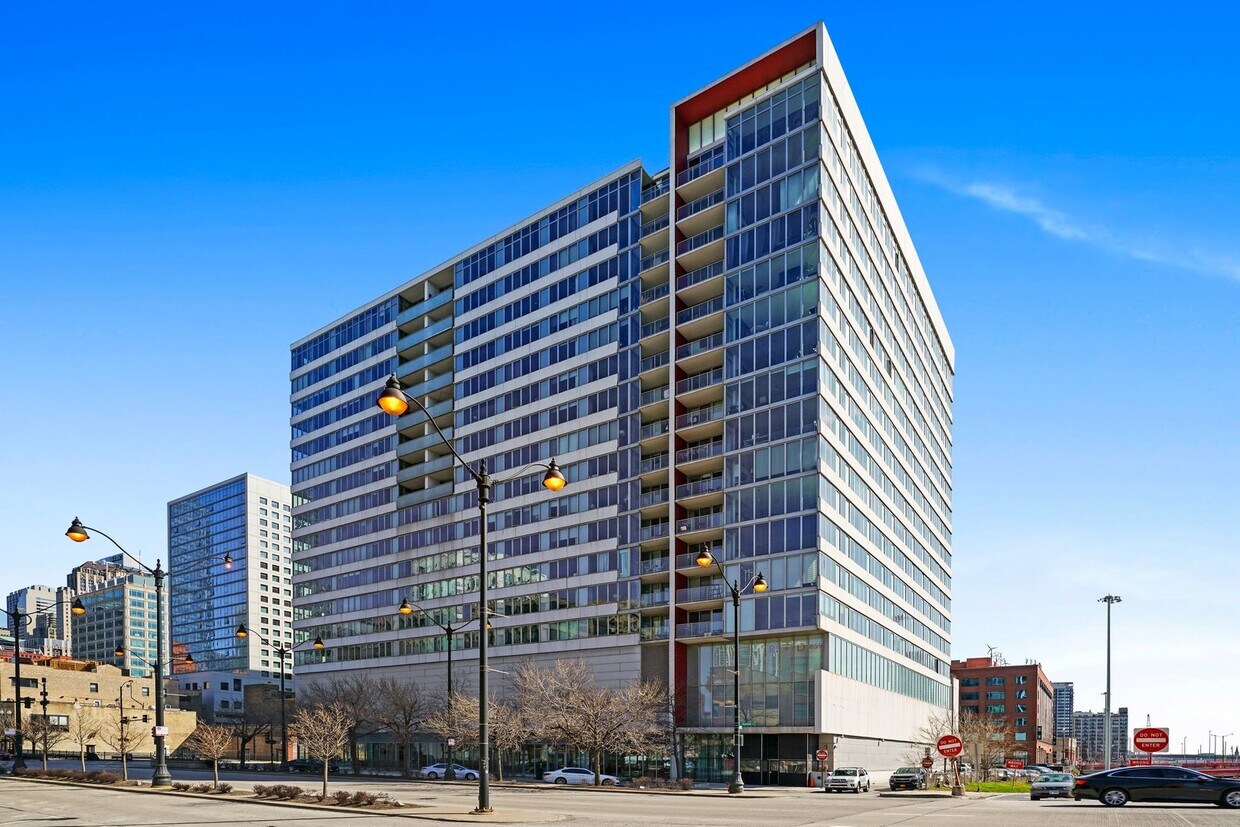 659 W Randolph St Unit 1105, Chicago, IL 60661 Condo for Rent in
