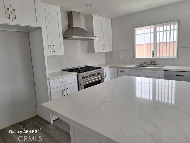 Foto del edificio - 1064 Davis Ave
