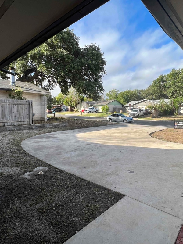 Foto del edificio - 7427 Meadow Hill