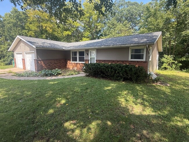 Building Photo - 2389 Hollands Grove Rd