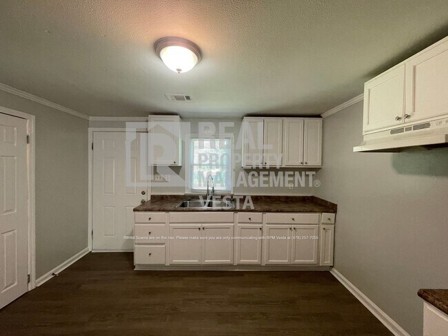 Foto del edificio - 5624 Swymer Dr