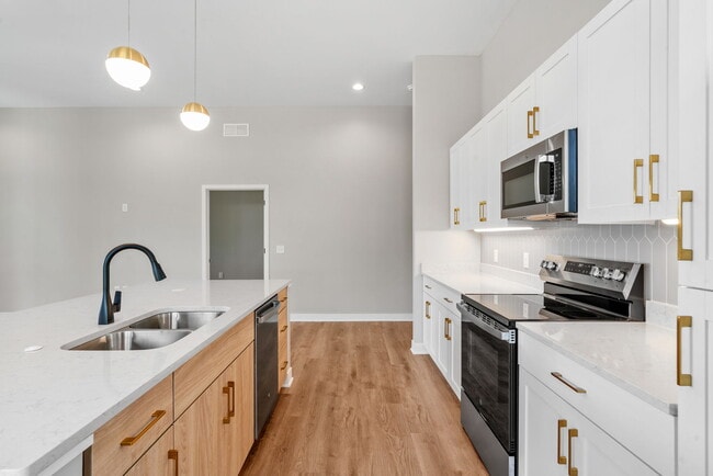 Building Photo - Expo