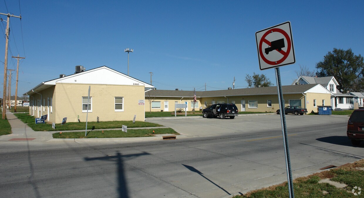 Foto del edificio - 2440 2nd Ave