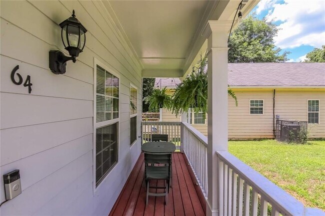 Foto del edificio - 64 Moury Ave SE