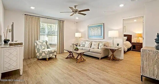 Foto del edificio - 8004 Westwood Cir