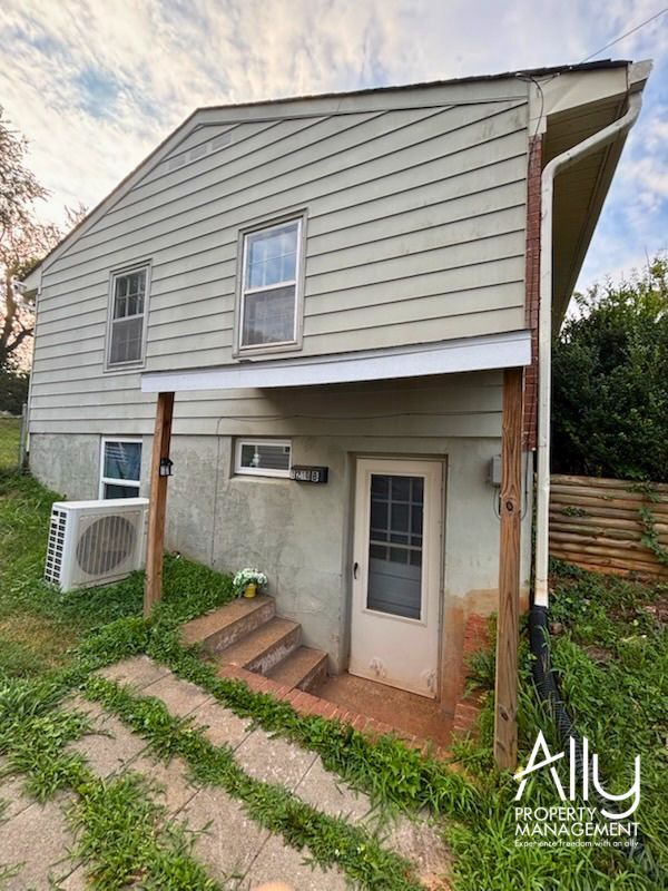 Photo - 1210 Agnese St (Charlottesville, VA)