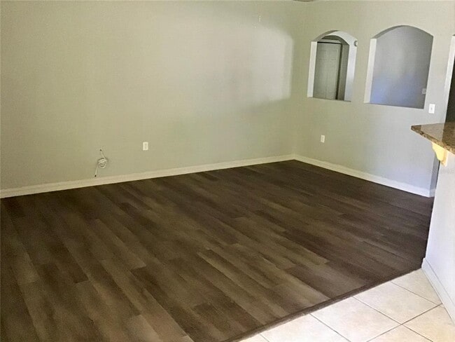 Foto del edificio - 2369 Captain Dr