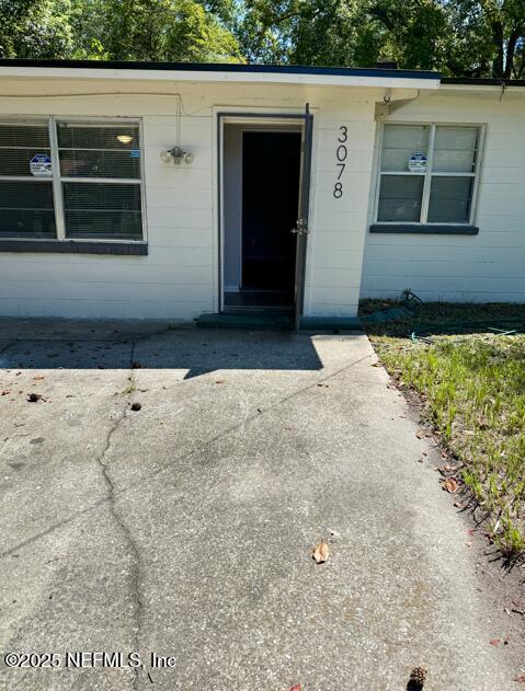 Foto del edificio - 3078 W 15th St