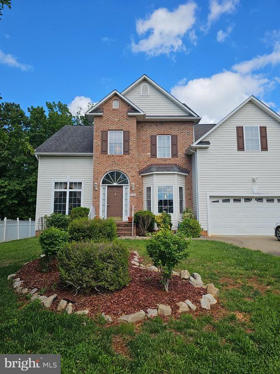 Building Photo - 1140 Happy Ridge Dr