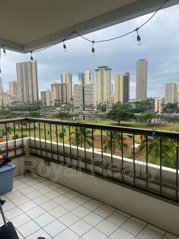 Foto del edificio - 2333 Kapiolani Blvd