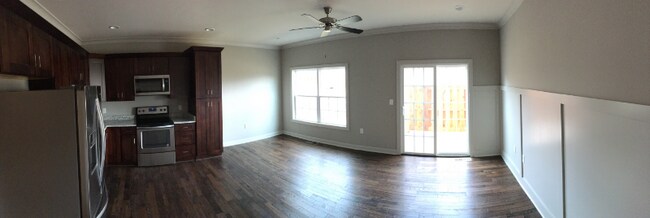 Foto del edificio - 15828 Valley View Dr