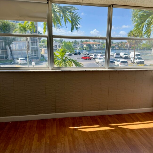 Building Photo - 701 Three Islands Boulevard