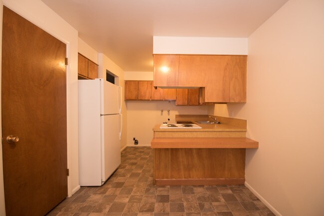 Building Photo - 4 W 1500 S