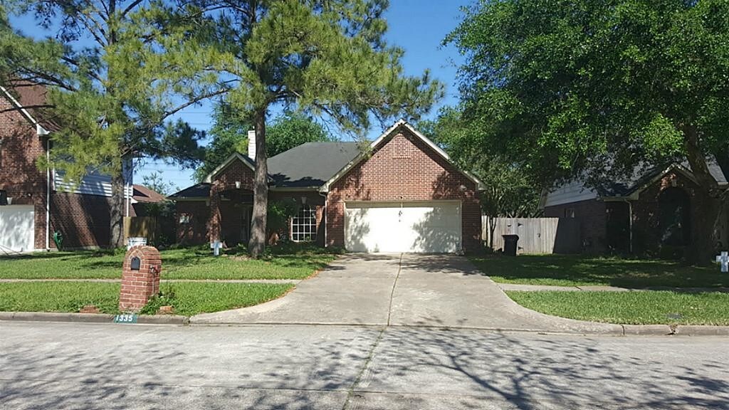 Primary Photo - 1335 Park Wind Dr