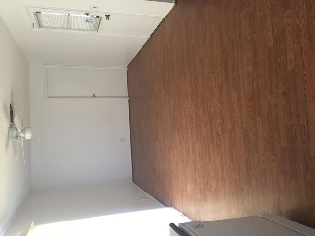 Building Photo - 808 E Saguaro St