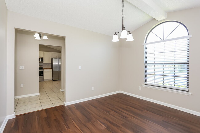 Foto del edificio - 7609 Cinnamon Tea Ct