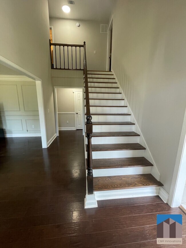 Building Photo - 758 Brownlee Ln