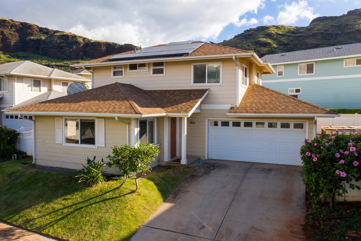 8710211021 Kaiamekala St, Waianae, HI 96792 House Rental in Waianae, HI