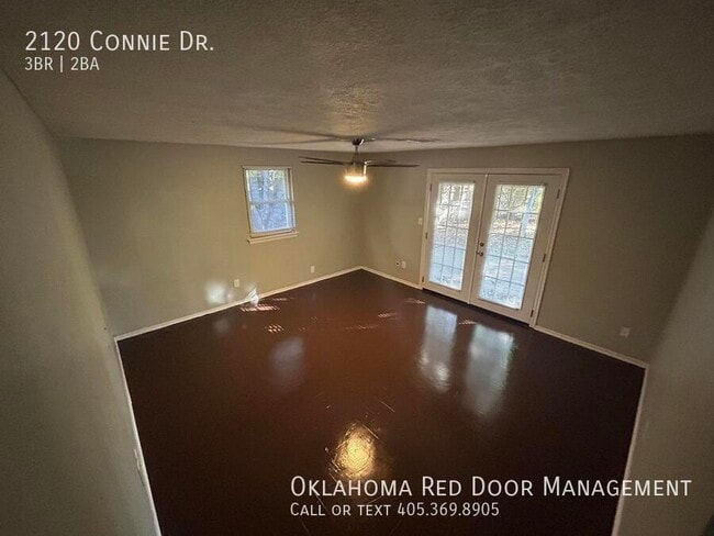 Foto del edificio - 2120 Connie Dr