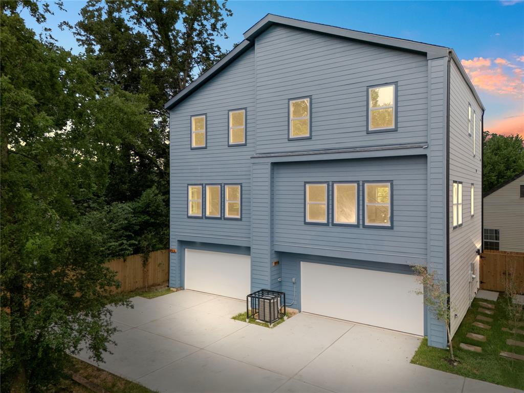 Foto principal - 891 Lucky St