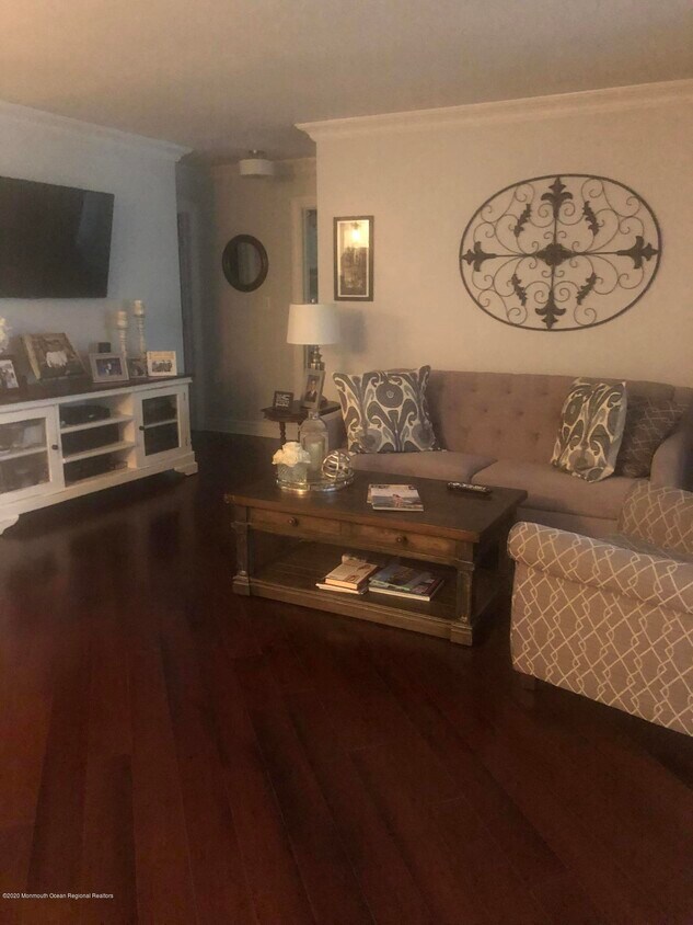 Foto principal - 153 Lexington Ct