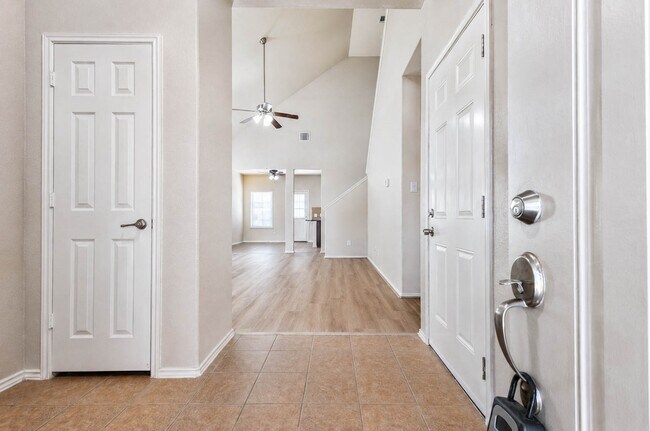 Foto del edificio - 10311 Whisper Bluff Dr