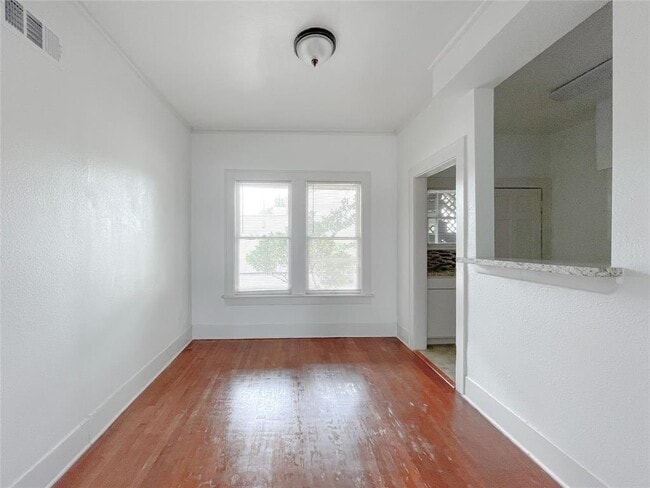 Building Photo - 2528 Driscoll St
