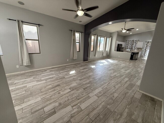 Foto del edificio - 3972 E Timberline Rd