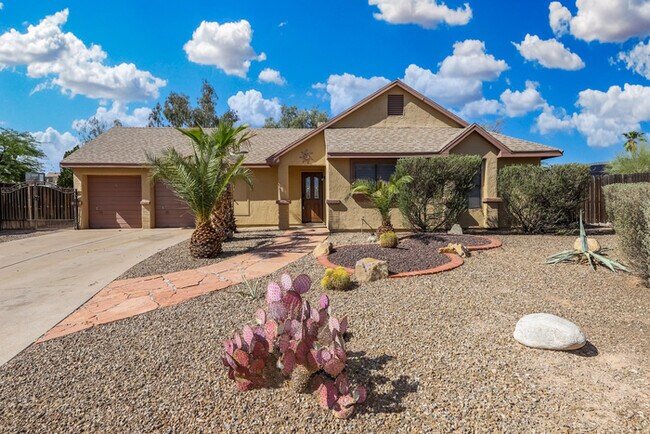 Building Photo - Tucson, AZ - Single-Family - $1,795.00 Ava...