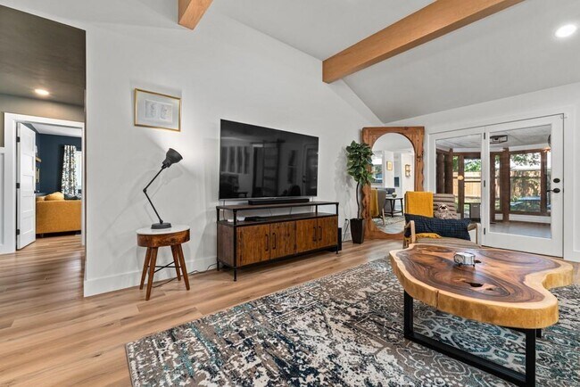 Foto del edificio - 1502 Quail Run Rd