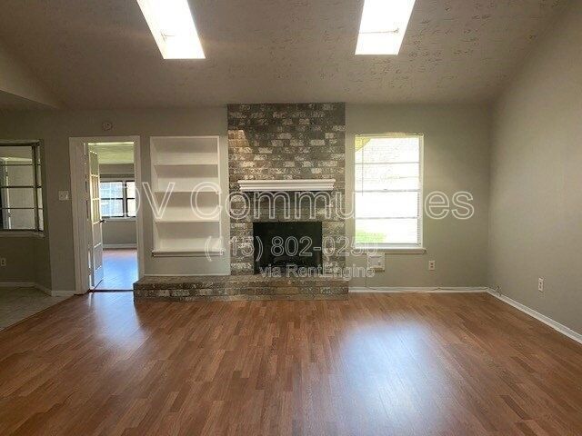 Foto del edificio - 18502 Bent Elm Dr