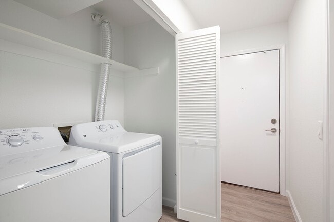 Interior Photo - Golden Pacific Apartments
