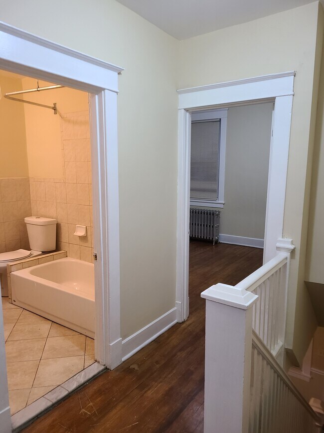 Foto del edificio - 2336 N Monroe St
