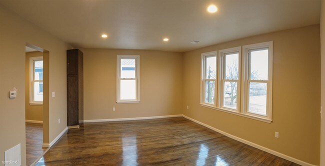 Foto del edificio - 1834 N Arlington Pl
