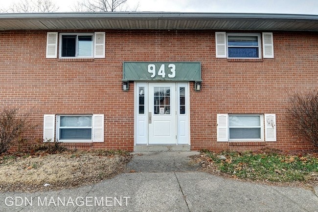 Building Photo - 947 N 11th St