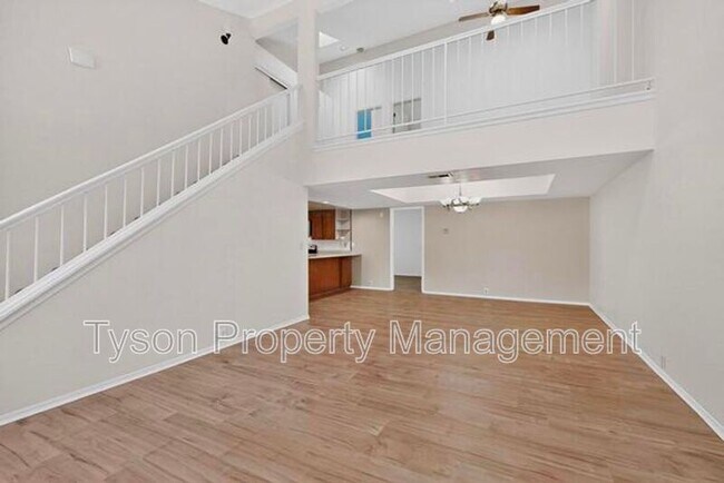 Foto del edificio - 10713 Towne Park Dr NE