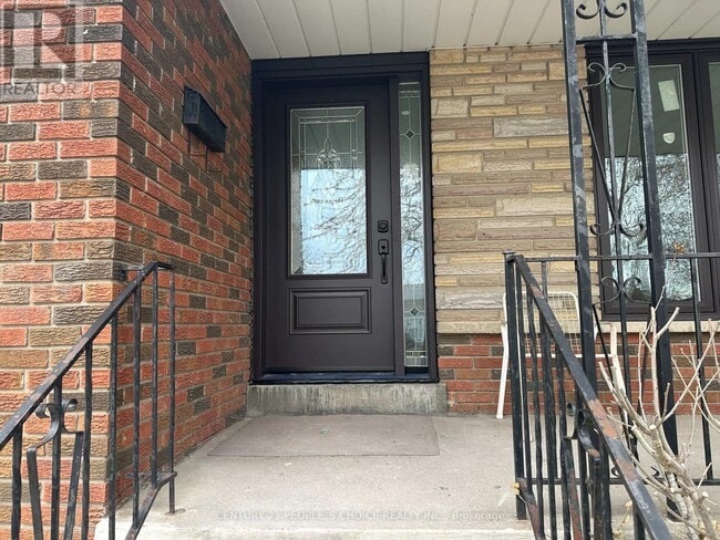 Photo du bâtiment - 7490 Middleshire Dr