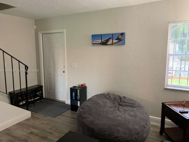 Building Photo - 3737 NW 20th St