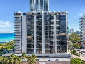 Building Photo - 6423 Collins Ave