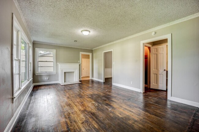 Building Photo - 2307 S 23rd St