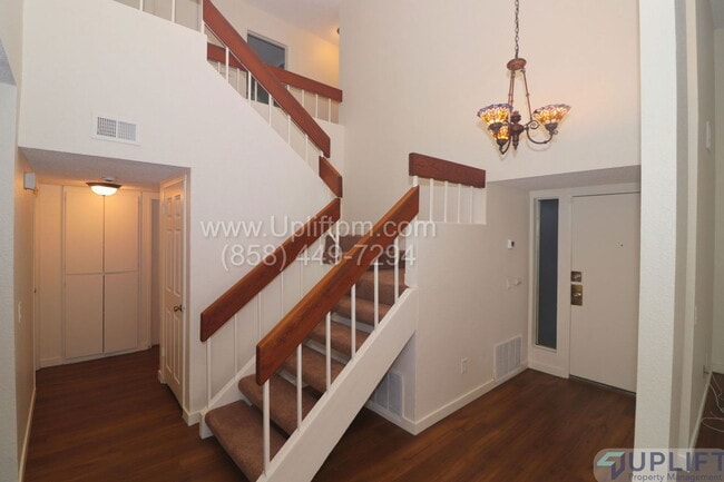 Building Photo - 2807 Ledgetop Pl